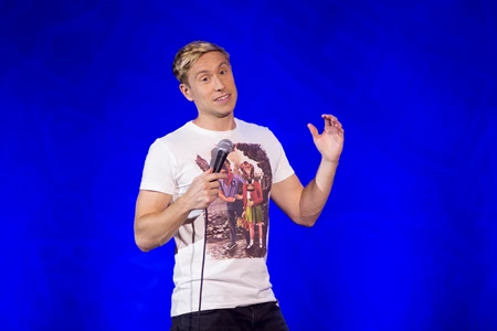 Russell Howard: Recalibrate (2017)